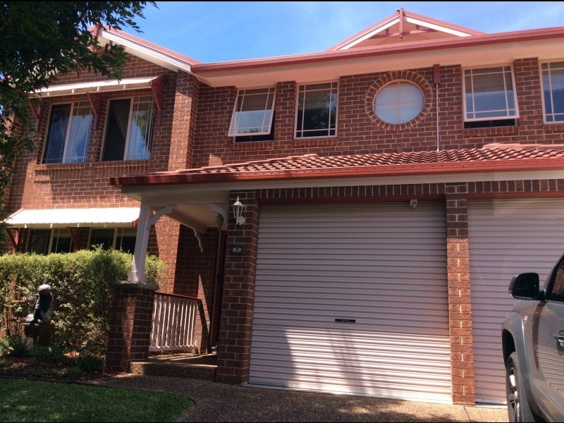 5 Wixstead Close, Point Clare NSW 2250