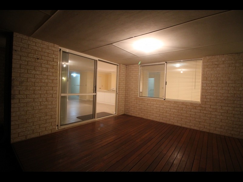 26 Atkins Parade, Hammond Park WA 6164