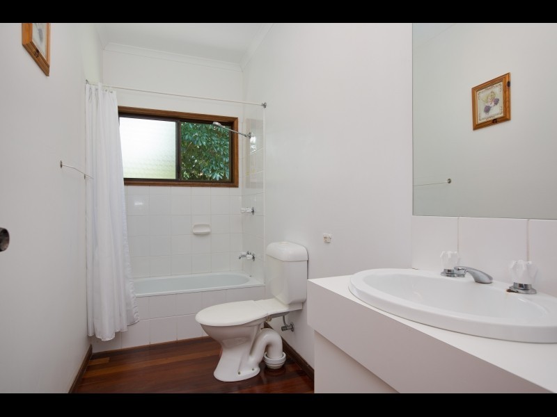 5 Longden Street, Brinsmead QLD 4870