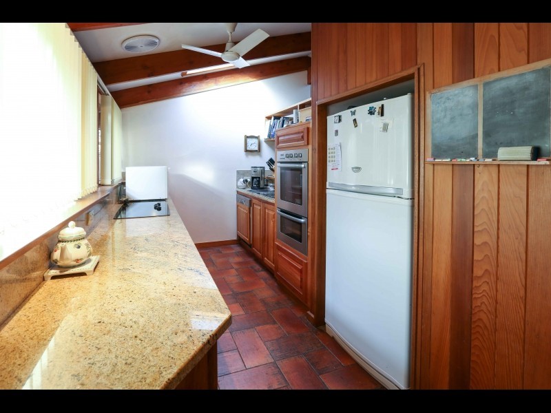 8 Tregarthen Road, Summertown SA 5141