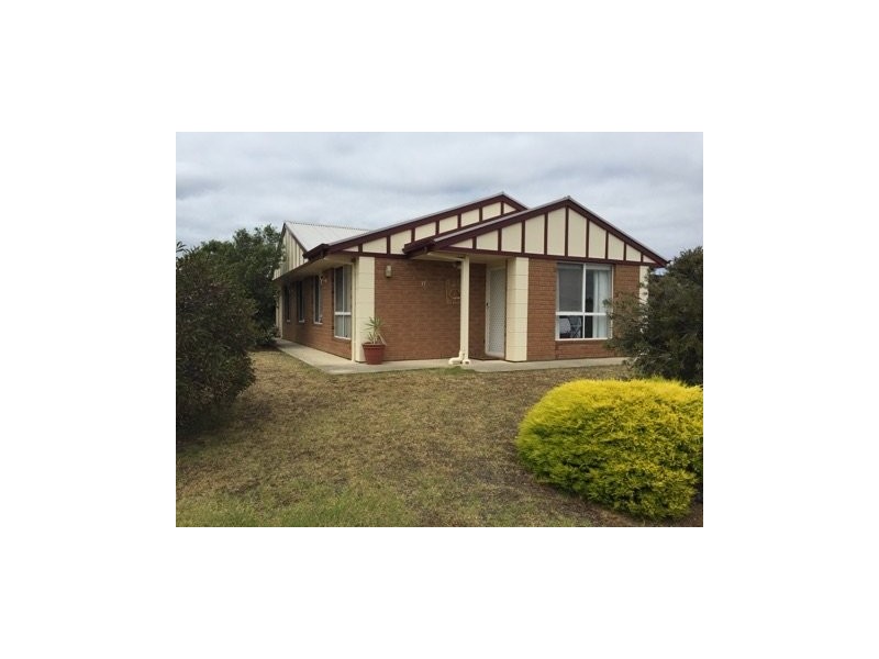 17 Tolmer Court, Hayborough SA 5211