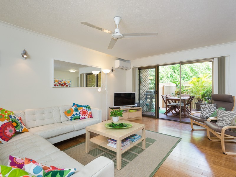 1/18 Vincent Street, Indooroopilly QLD 4068