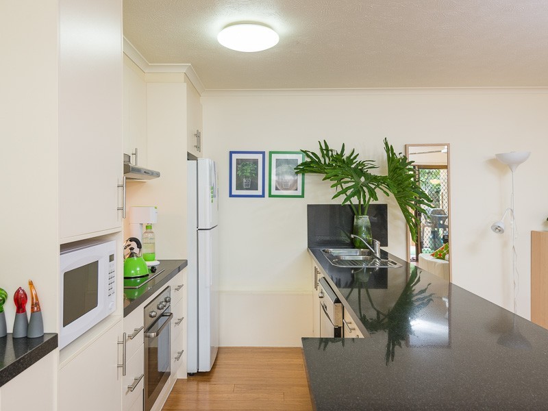 1/18 Vincent Street, Indooroopilly QLD 4068