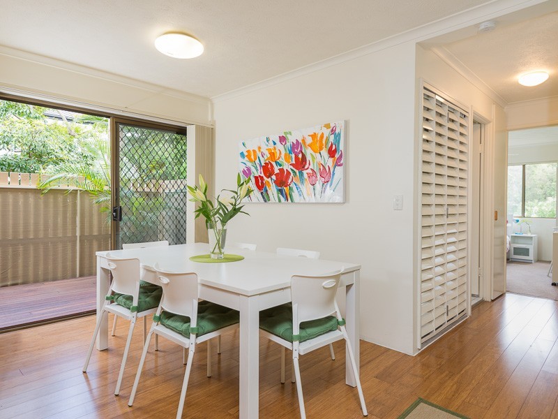 1/18 Vincent Street, Indooroopilly QLD 4068