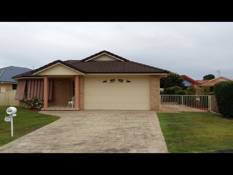 21 Serrata Court, Tuncurry NSW 2428