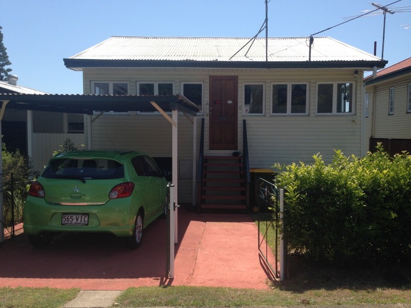 33 Fisher Street, Manly QLD 4179