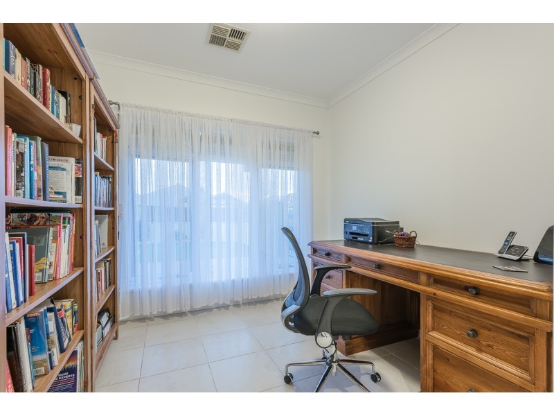 3 Risana Close, Madeley WA 6065