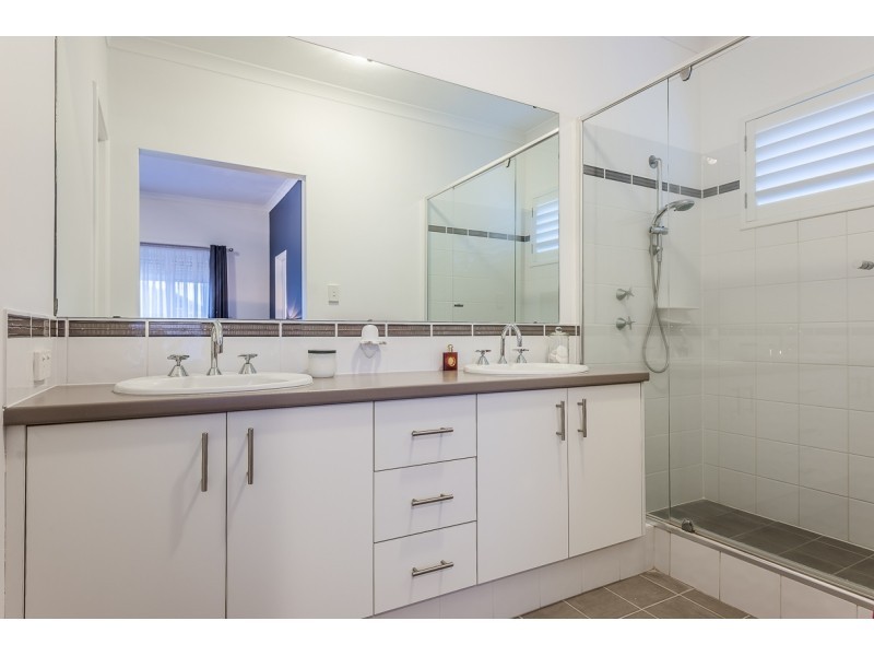 3 Risana Close, Madeley WA 6065