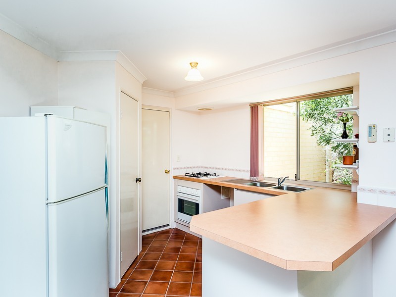 26 Ewart Street, Midvale WA 6056