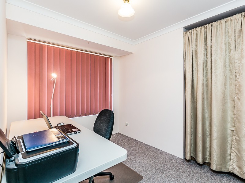 26 Ewart Street, Midvale WA 6056