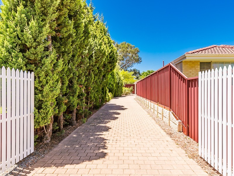 26 Ewart Street, Midvale WA 6056