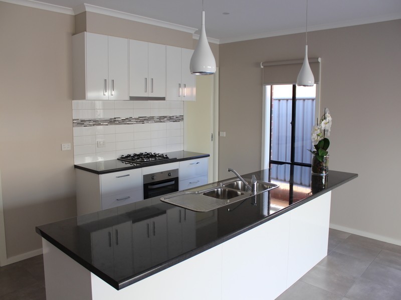 24a Raglan Street, White Hills VIC 3550