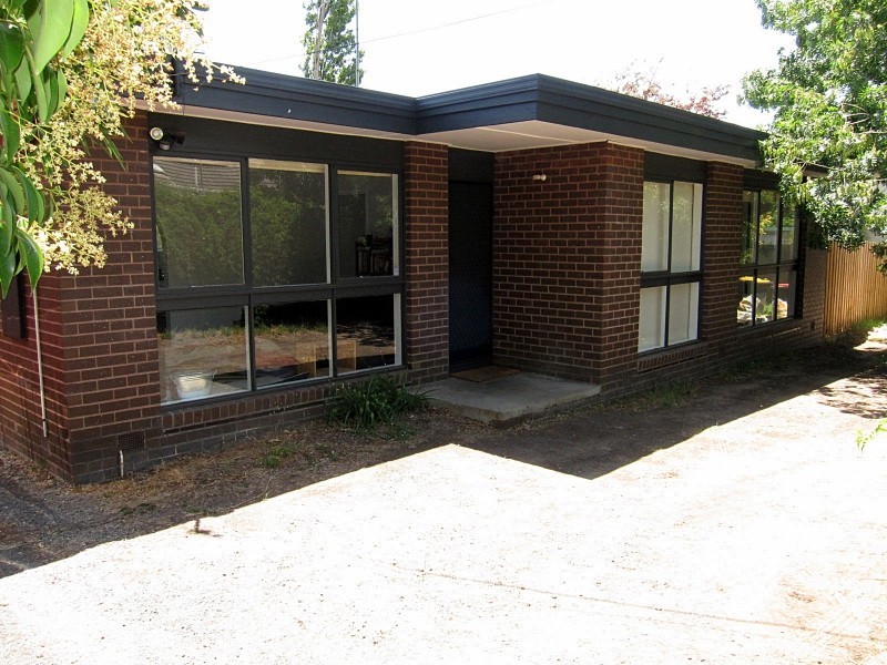 2/1137 Main Road, Eltham VIC 3095