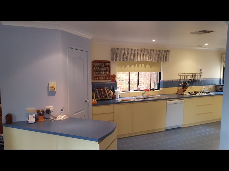 45 Lakeside Drive, Joondalup WA 6027