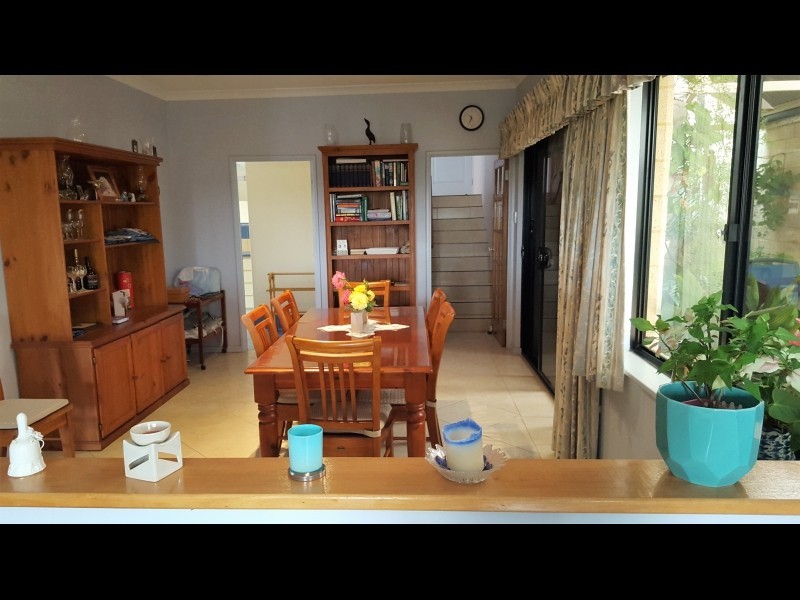 45 Lakeside Drive, Joondalup WA 6027