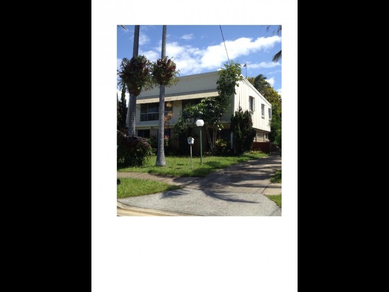 12 Matina Street, Biggera Waters QLD 4216