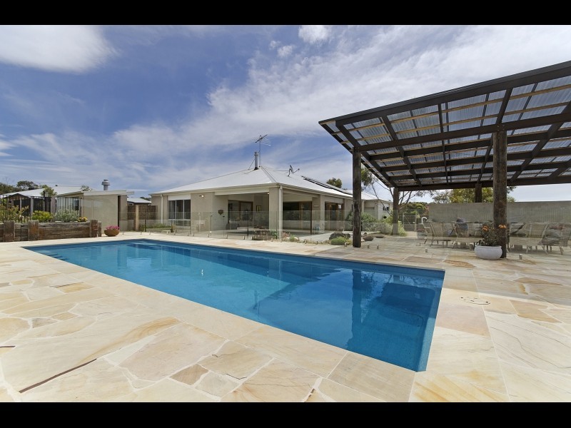 2 Echidna Wynd, Torquay VIC 3228