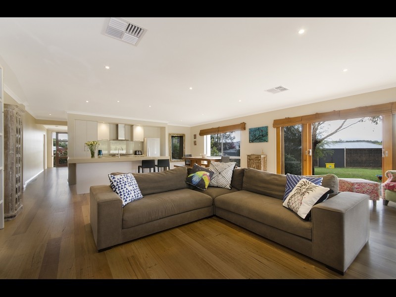 2 Echidna Wynd, Torquay VIC 3228