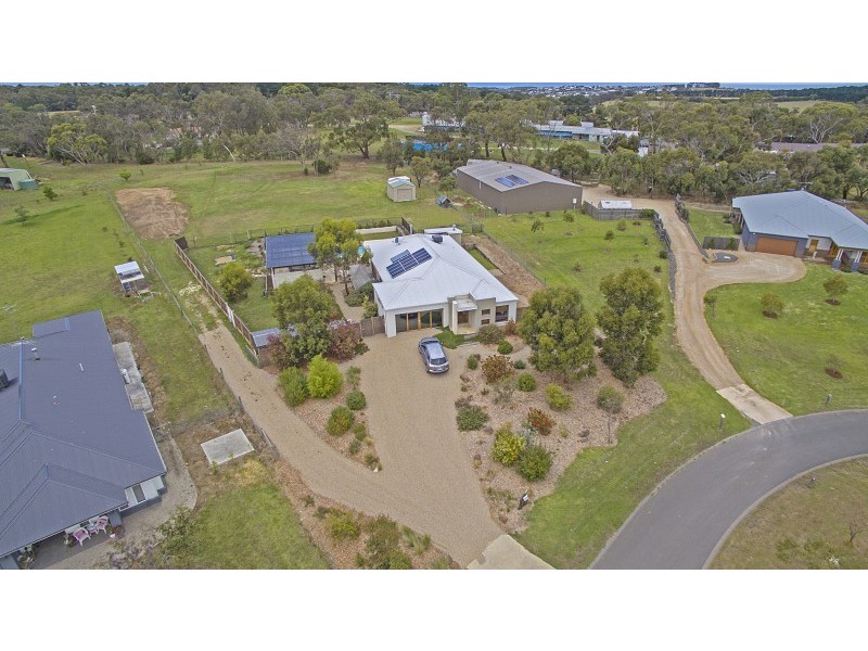 2 Echidna Wynd, Torquay VIC 3228