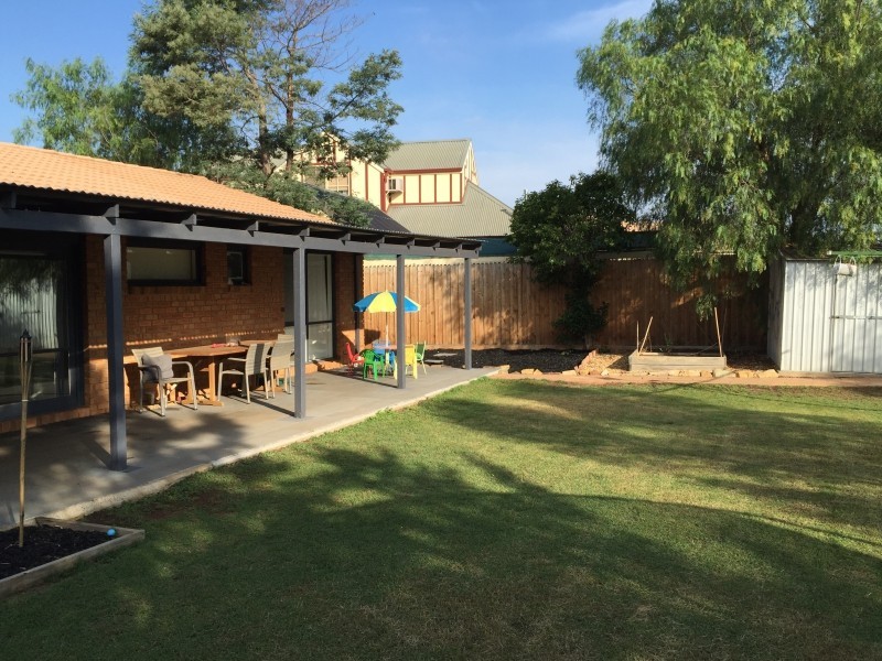 12 Kacatica Place, Brookfield VIC 3338