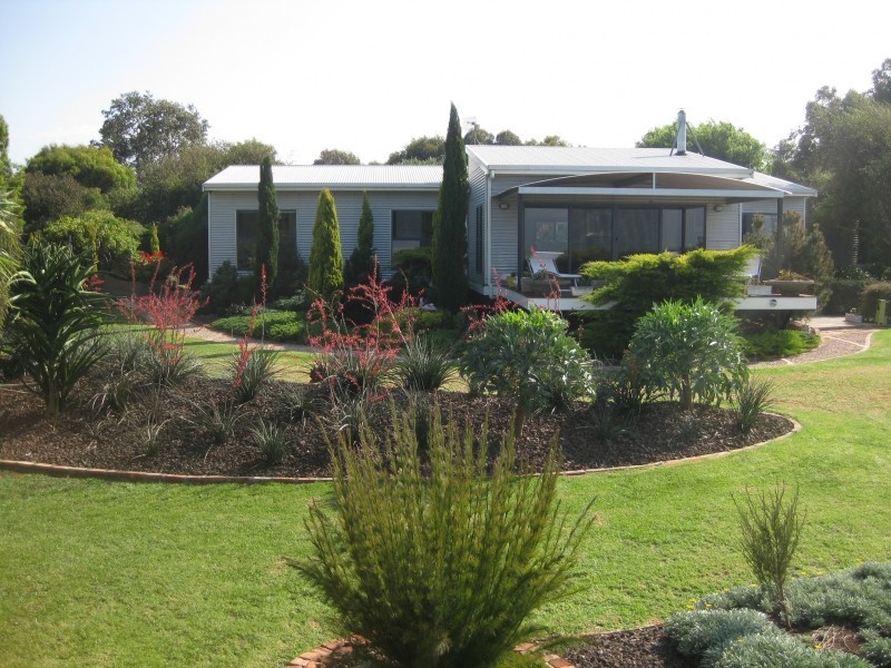 95 Barlings Road, Crossley VIC 3283