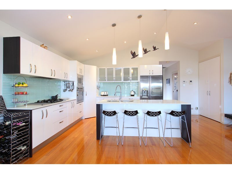 37 Raceview Avenue, Hendra QLD 4011