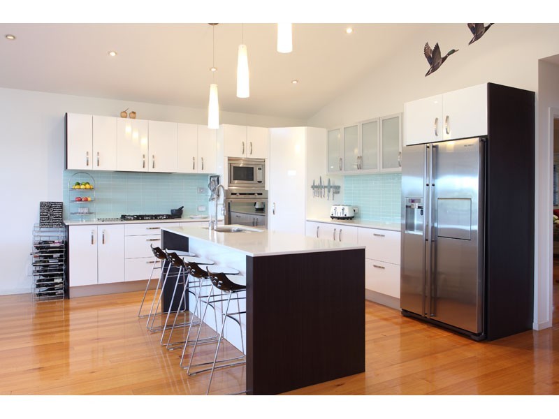 37 Raceview Avenue, Hendra QLD 4011