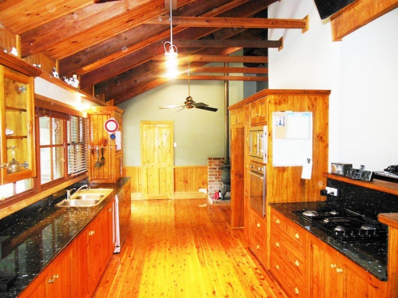 239 Neath Road, Kearsley NSW 2325