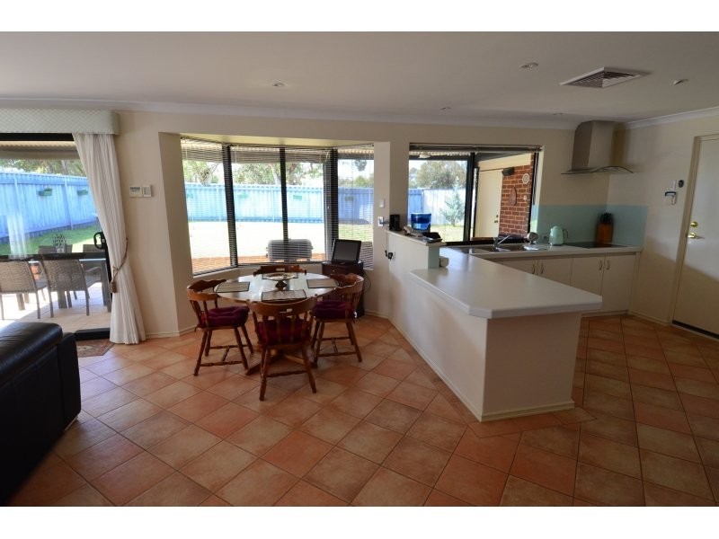 14 Bottrill Street, Hamilton Hill WA 6163