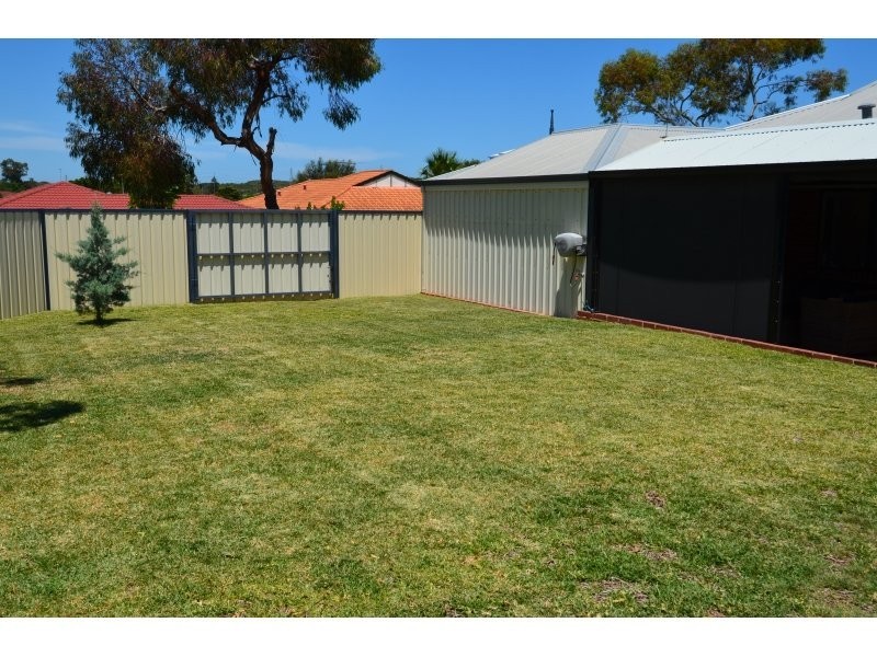 14 Bottrill Street, Hamilton Hill WA 6163
