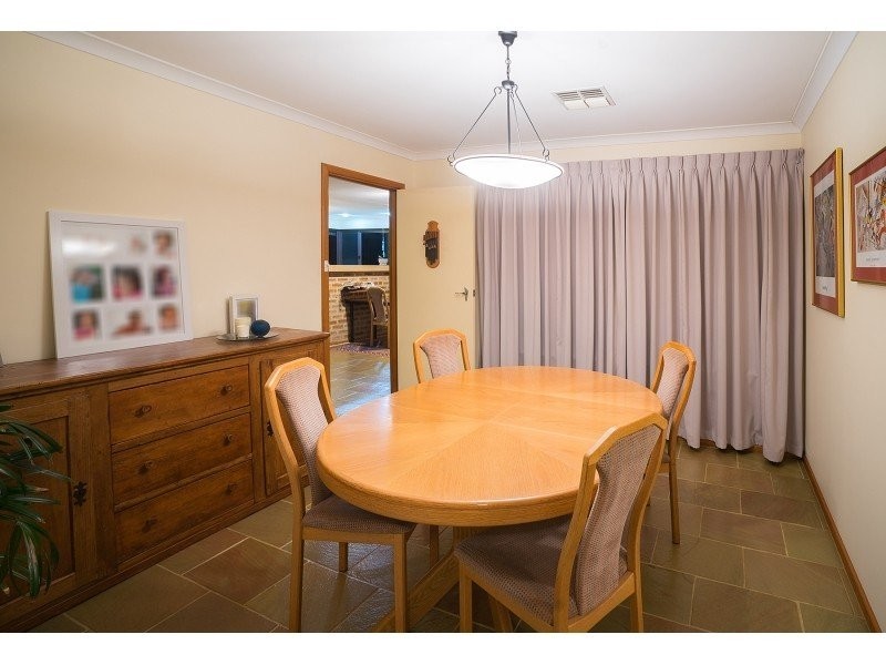 4 Carina Circle, Halls Head WA 6210