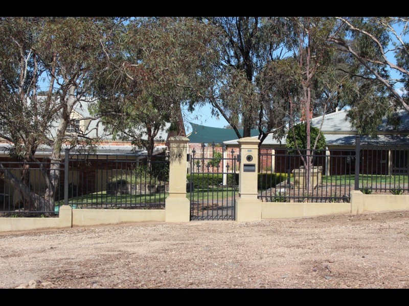 16 Walker Crescent, Eaglehawk VIC 3556