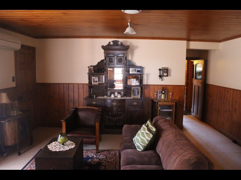 16 Walker Crescent, Eaglehawk VIC 3556