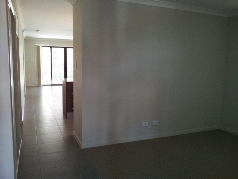 52 kidston crescent, Warner QLD 4500