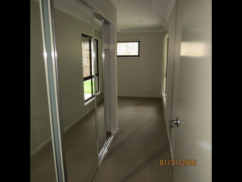 52 kidston crescent, Warner QLD 4500