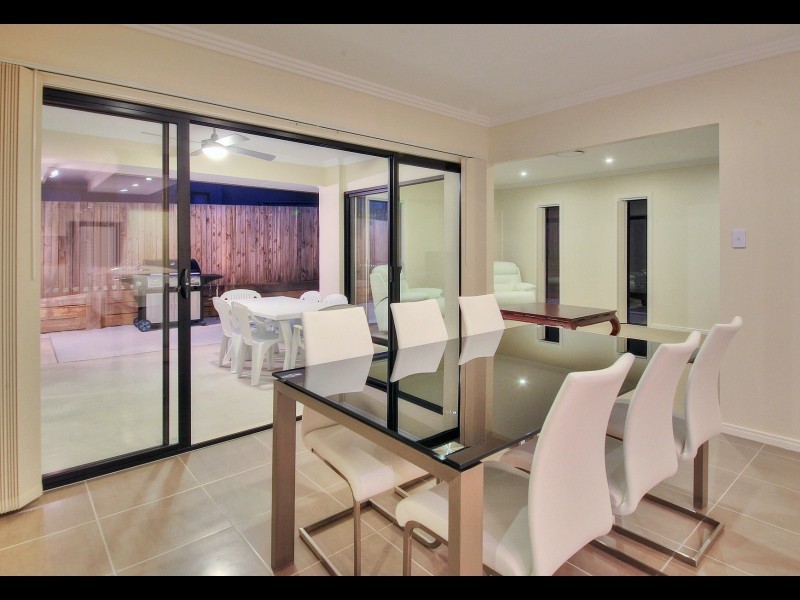 10 Colebrook Crescent, Doolandella QLD 4077