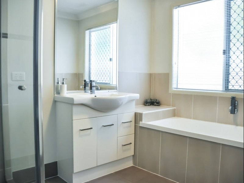 15 River Park Drive, Loganholme QLD 4129