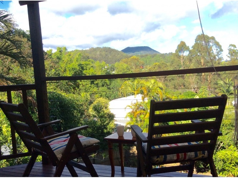 17 Cook Street, Eumundi QLD 4562