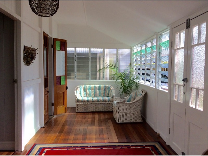 17 Cook Street, Eumundi QLD 4562