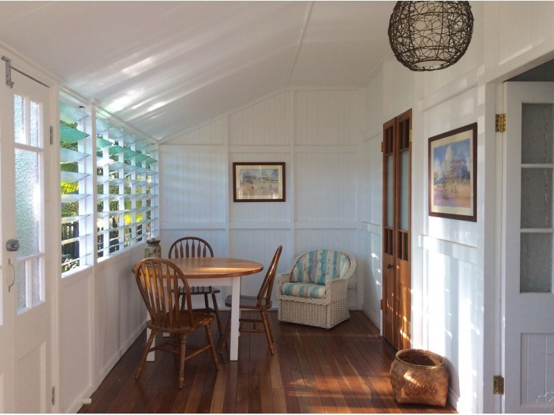 17 Cook Street, Eumundi QLD 4562