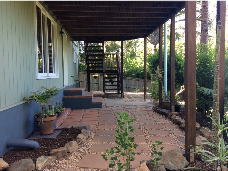 17 Cook Street, Eumundi QLD 4562
