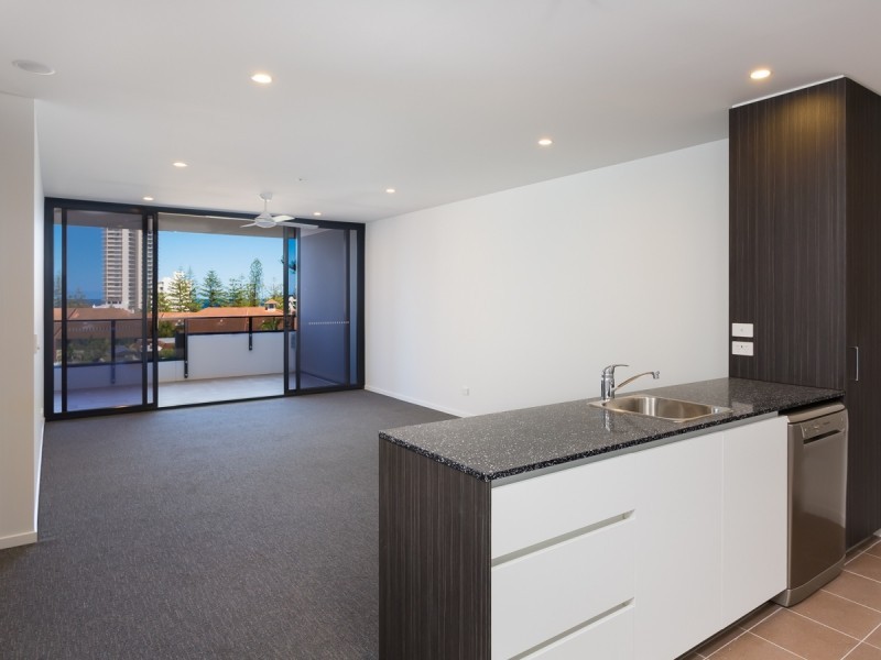 25/2729-2733 Gold Coast Highway, Broadbeach QLD 4218