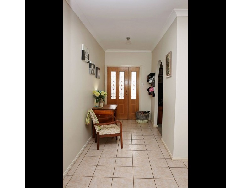 2 School Road, Forbes NSW 2871