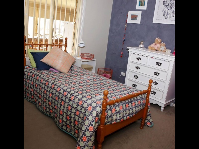 2 School Road, Forbes NSW 2871