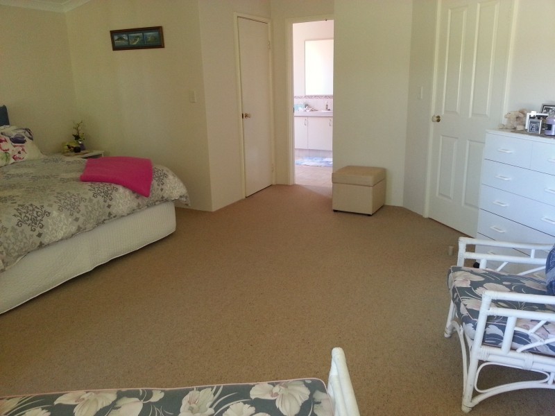 5 Staunton Vale, Carramar WA 6031