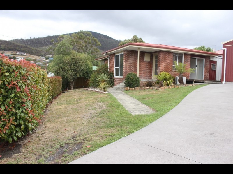 10 Carcoola Street, Chigwell TAS 7011