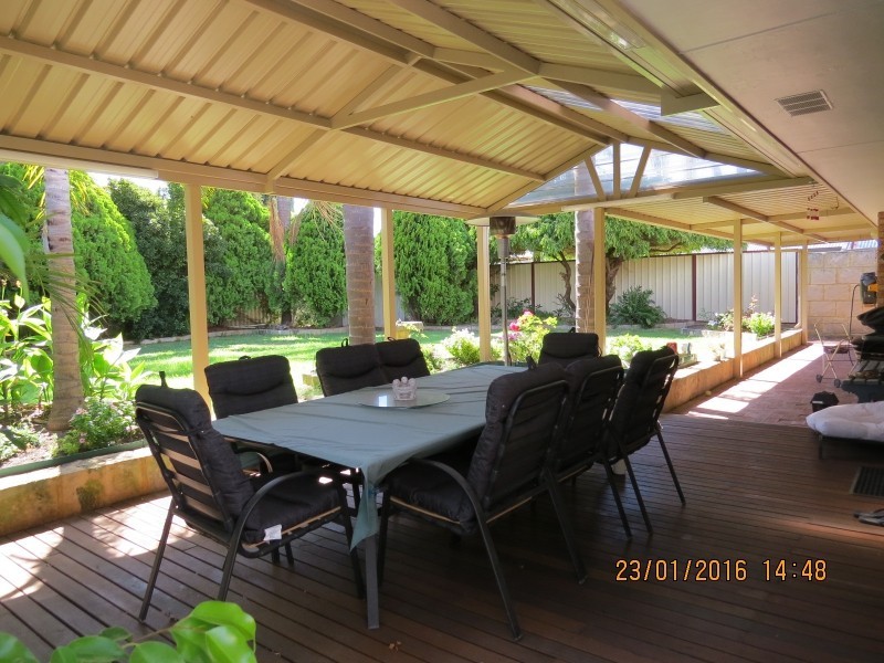 25 Warnbro Sound Avenue, Warnbro WA 6169