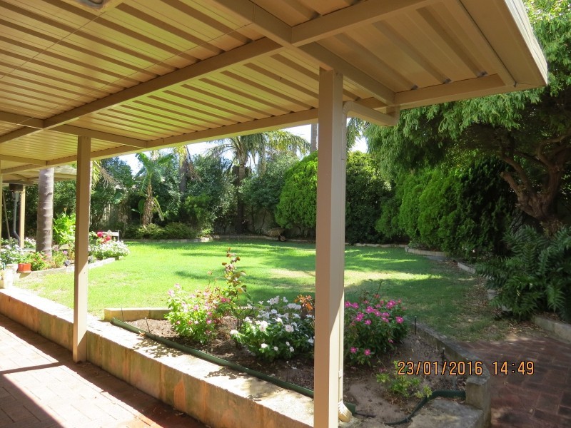 25 Warnbro Sound Avenue, Warnbro WA 6169