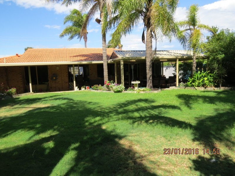25 Warnbro Sound Avenue, Warnbro WA 6169