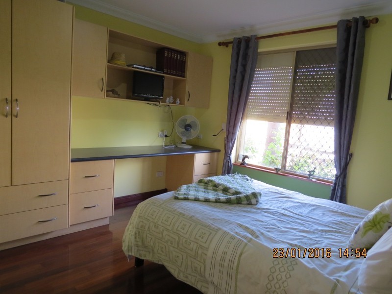 25 Warnbro Sound Avenue, Warnbro WA 6169